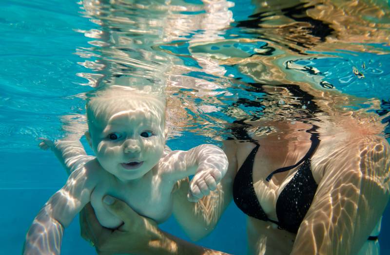 Cours de bébé nageur à partir de 6 mois à Bordeaux